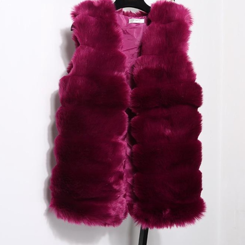 Fashion nova fur vest